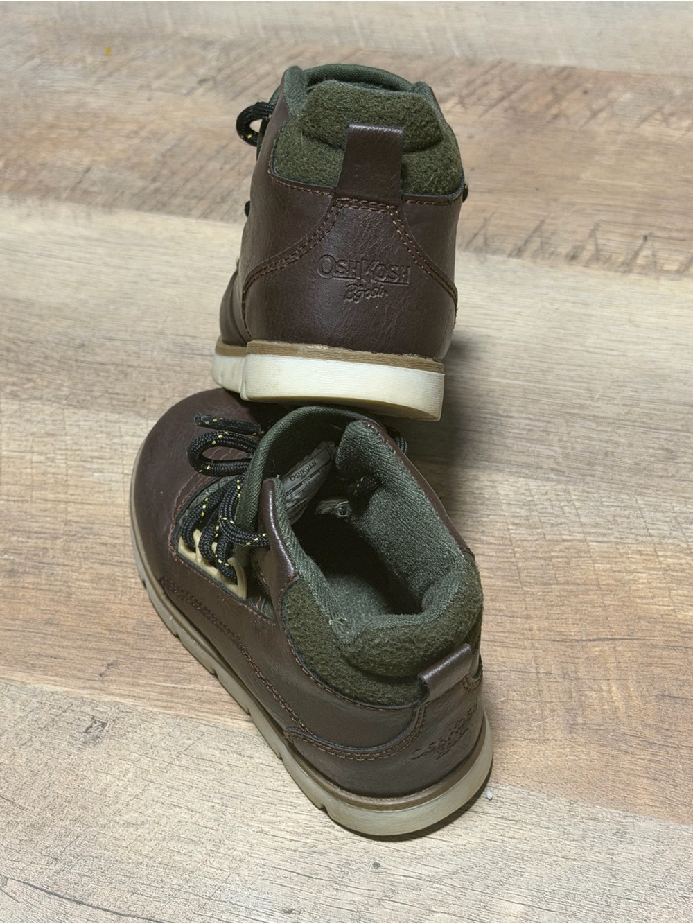 OshKosh B’gosh Toddler Boots | Size 8 - Picture 6 of 8